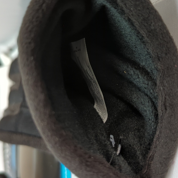 BNWT Isotoner Signature Smartouch Woman's  Touchscreen Compatible Medium - Picture 6 of 7